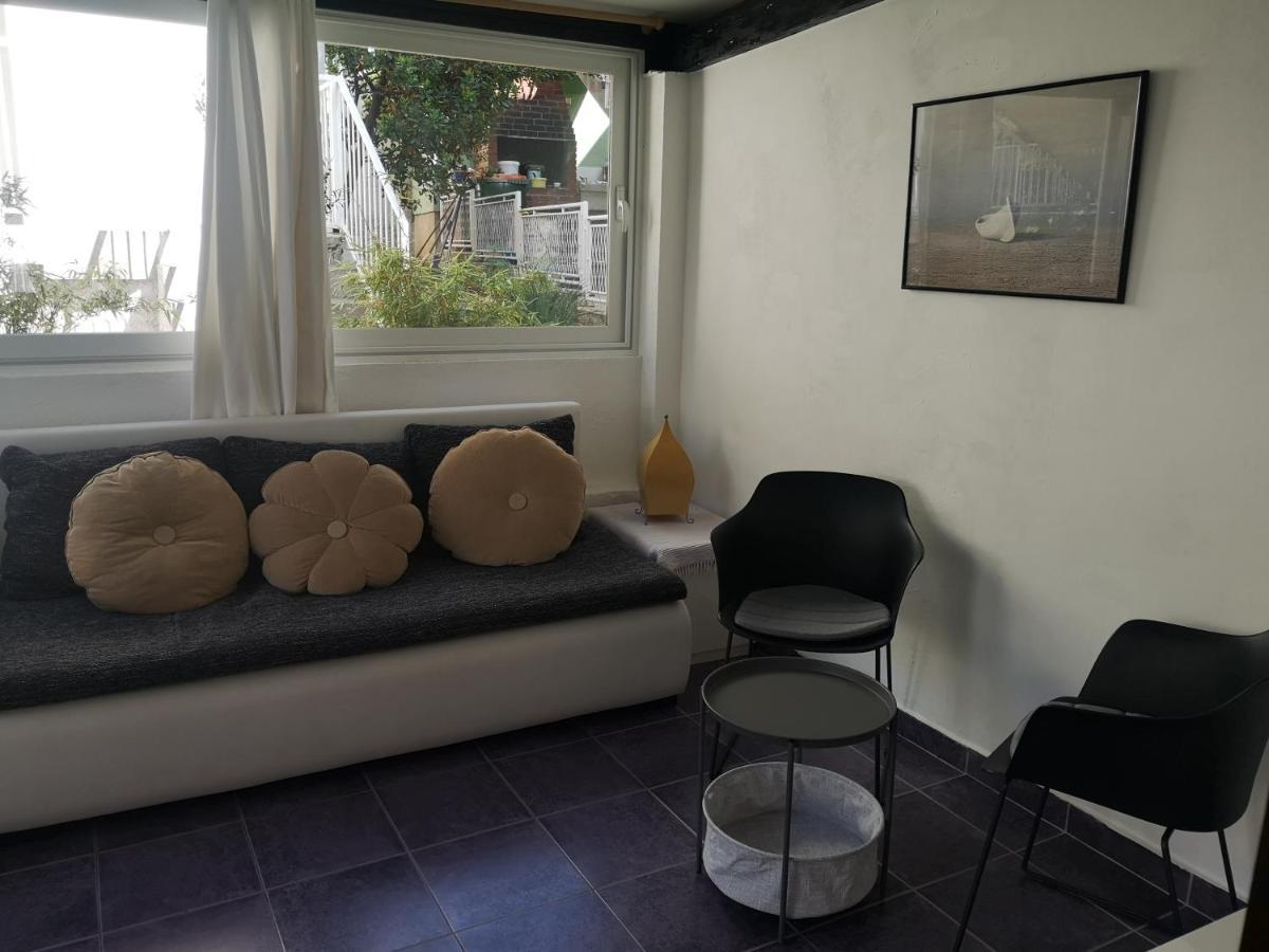 Mala Kuca Ispod Borova Villa Primosten Luaran gambar